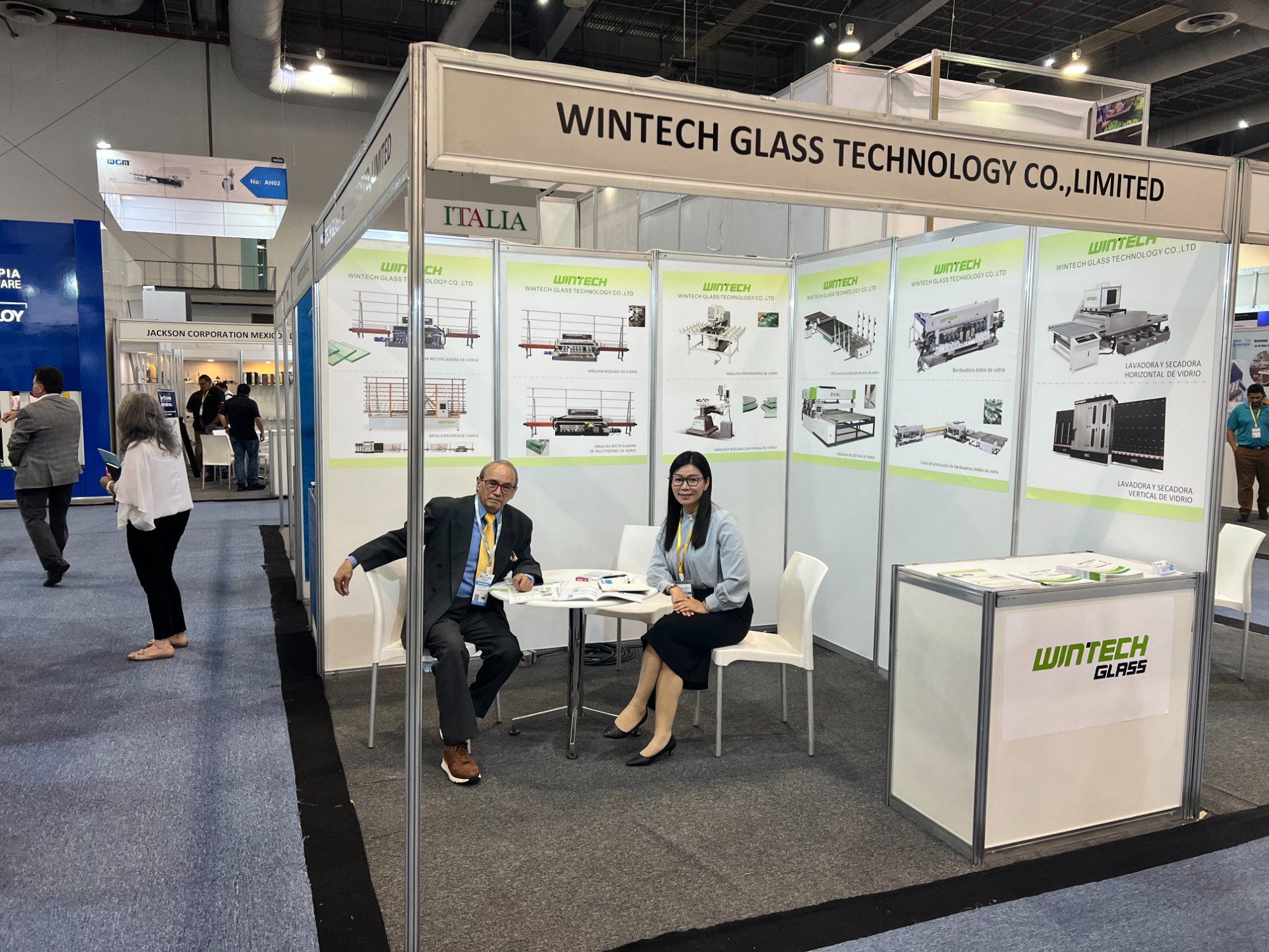 Les machines pour le verre wintech ont participé à Glasstech Mexico 2023